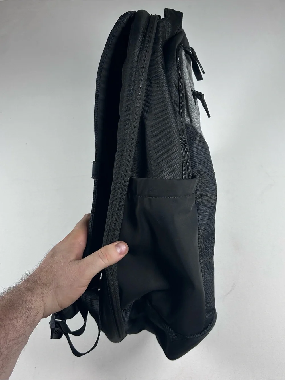 Under Armour  Guardian Backpack 31 L Black/Graphite Model
